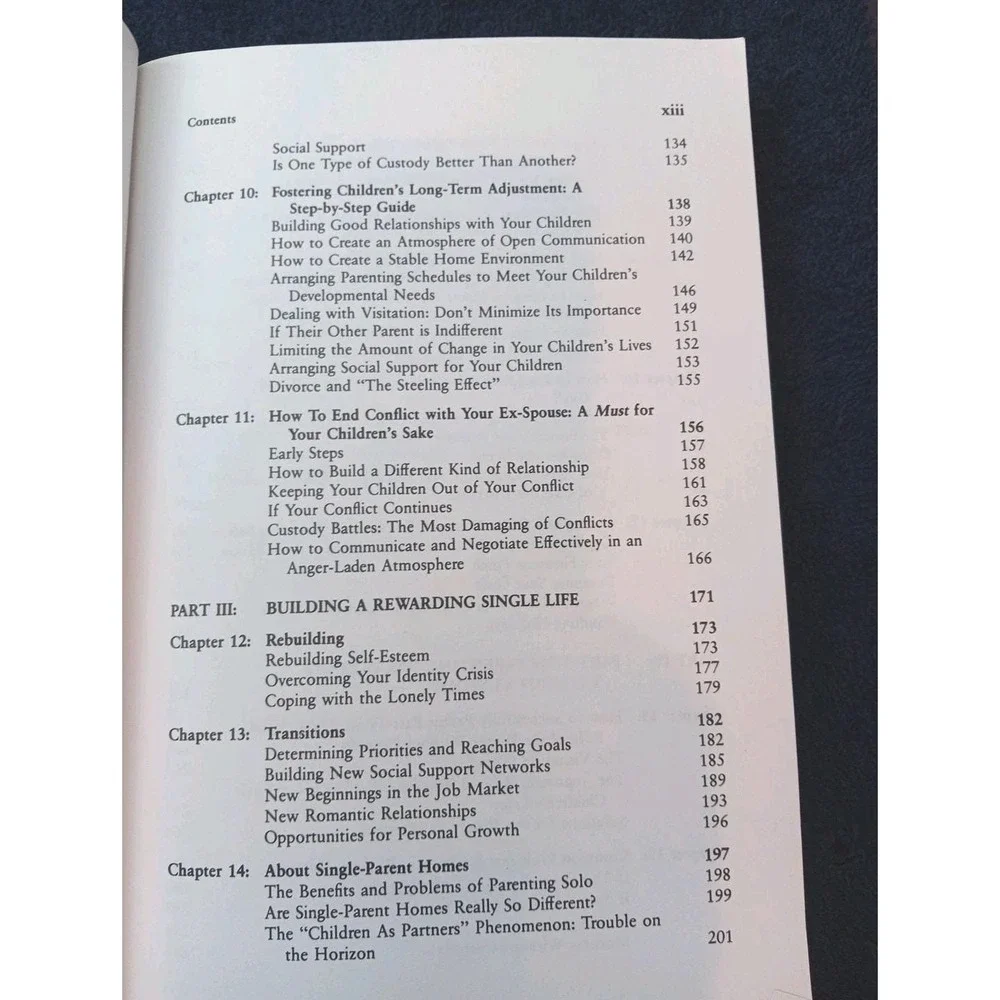 Divorce and New Beginnings: An Authoritative Guide to Recovery and Growth...1992